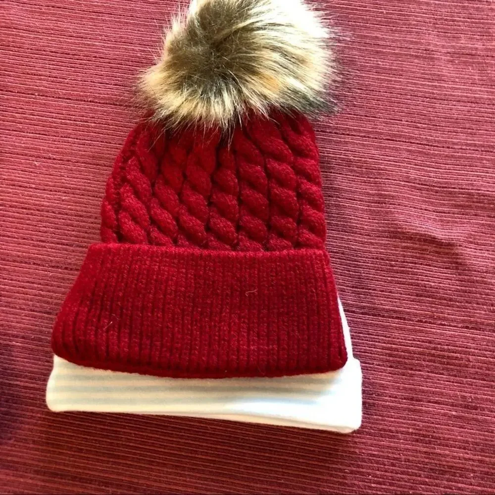 New fur ball hat 0-36 months